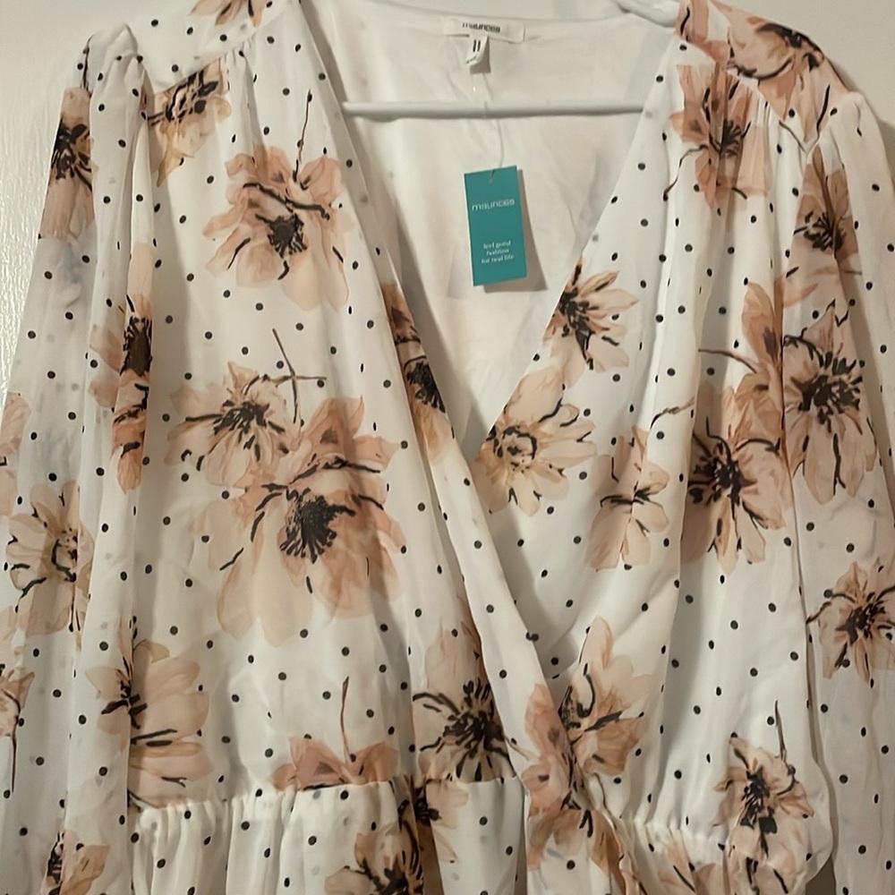 Women’s Wrap Dress - Picture 2 of 6